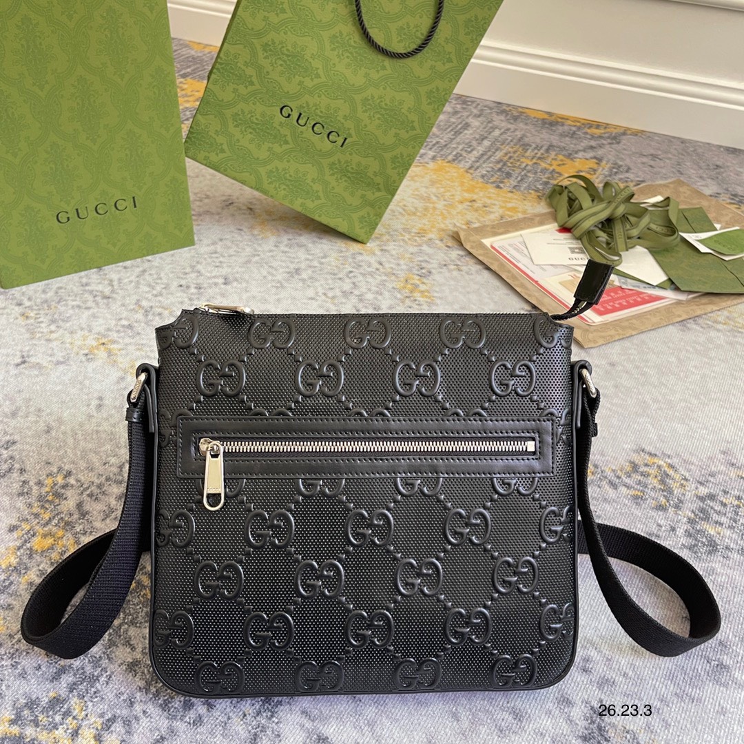 z3720637349605 35eb6091992d3242c48cd339806f8161 - T&uacute;i x&aacute;ch nam Gucci si&ecirc;u cấp MSSC2710