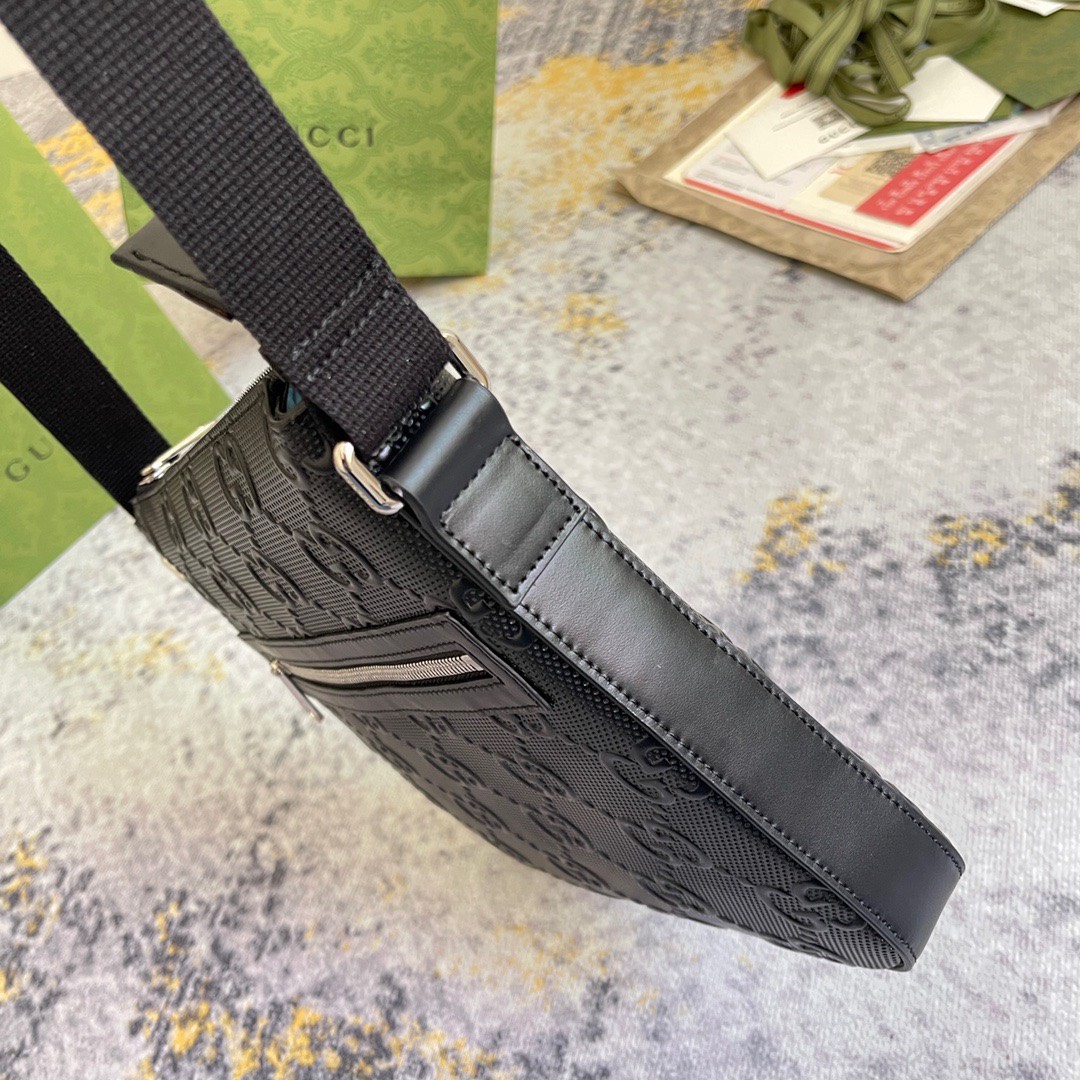 z3720637358450 fab5547b37af658e67055e505208ea28 - T&uacute;i x&aacute;ch nam Gucci si&ecirc;u cấp MSSC2710