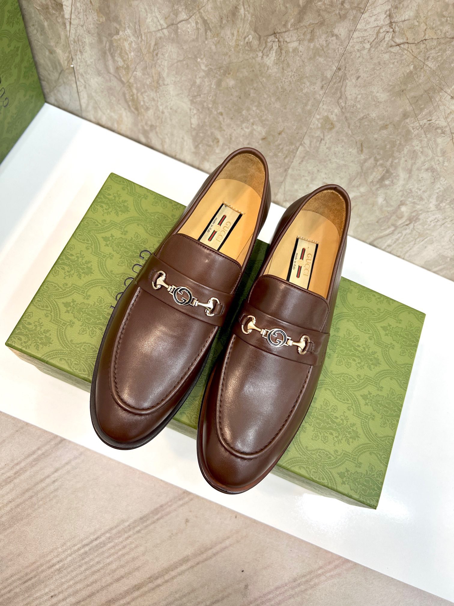 Giày Nam Gucci Siêu Cấp GNGC2722 z3738431227767 27ed4075fdd895946157006b5ec47232 510x680 - Giày Nam Gucci Siêu Cấp GNGC2722