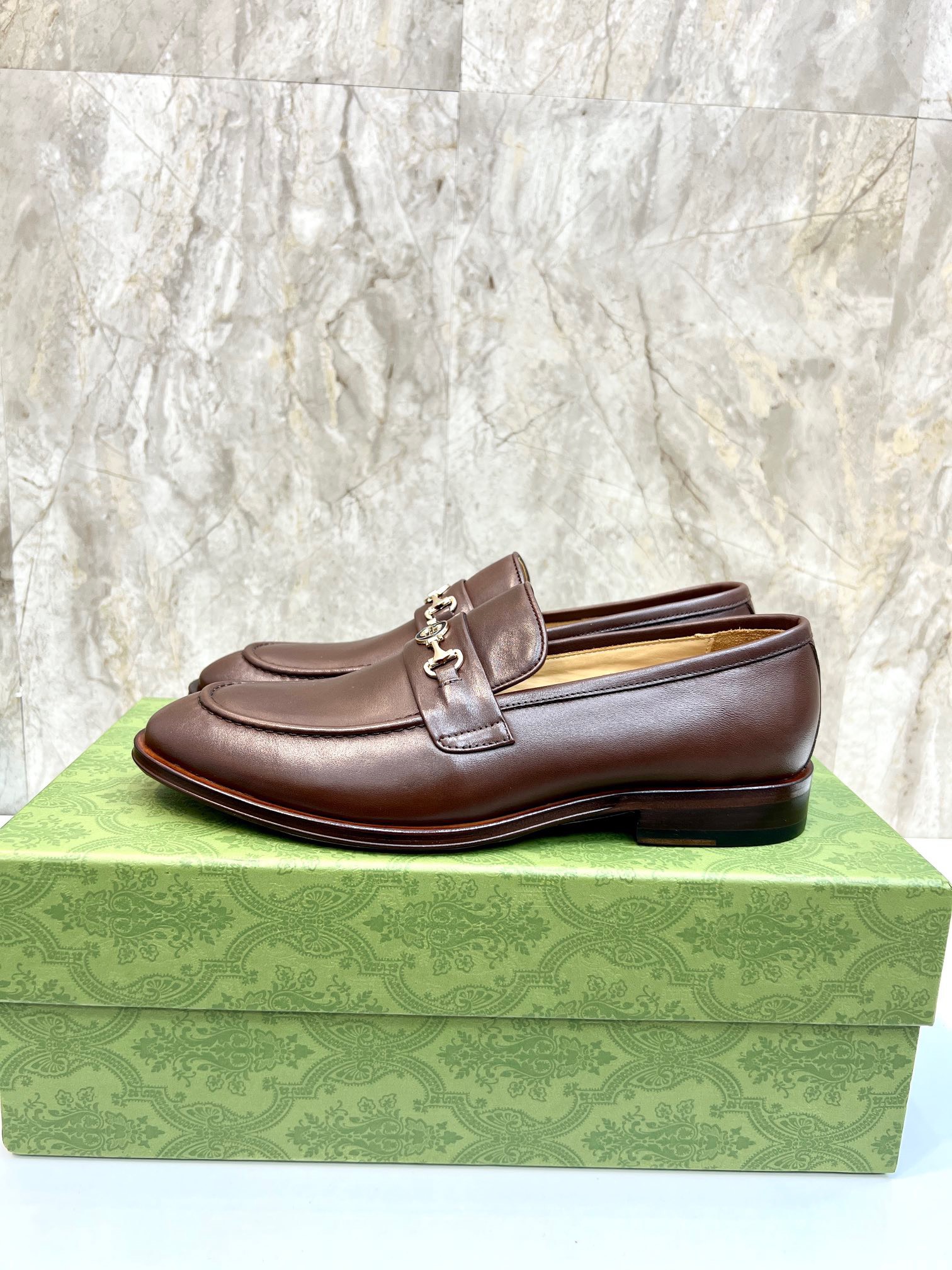 Giày Nam Gucci Siêu Cấp GNGC2722 z3738431229991 322c5a1be5294f18a40b160c197a21a3 510x680 - Giày Nam Gucci Siêu Cấp GNGC2722