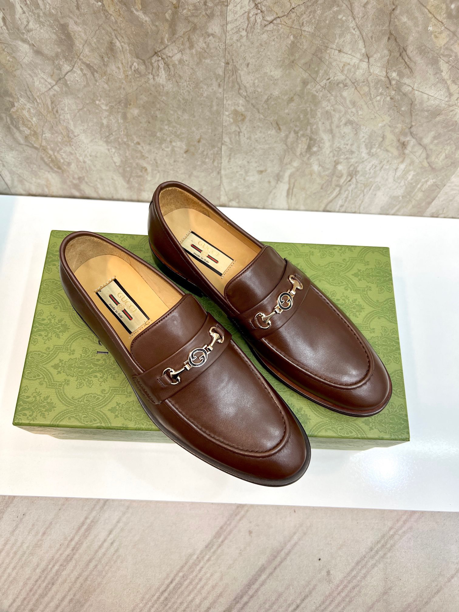 Giày Nam Gucci Siêu Cấp GNGC2722 z3738431240355 eb25686d1ffff198a685746c5879ece6 510x680 - Giày Nam Gucci Siêu Cấp GNGC2722