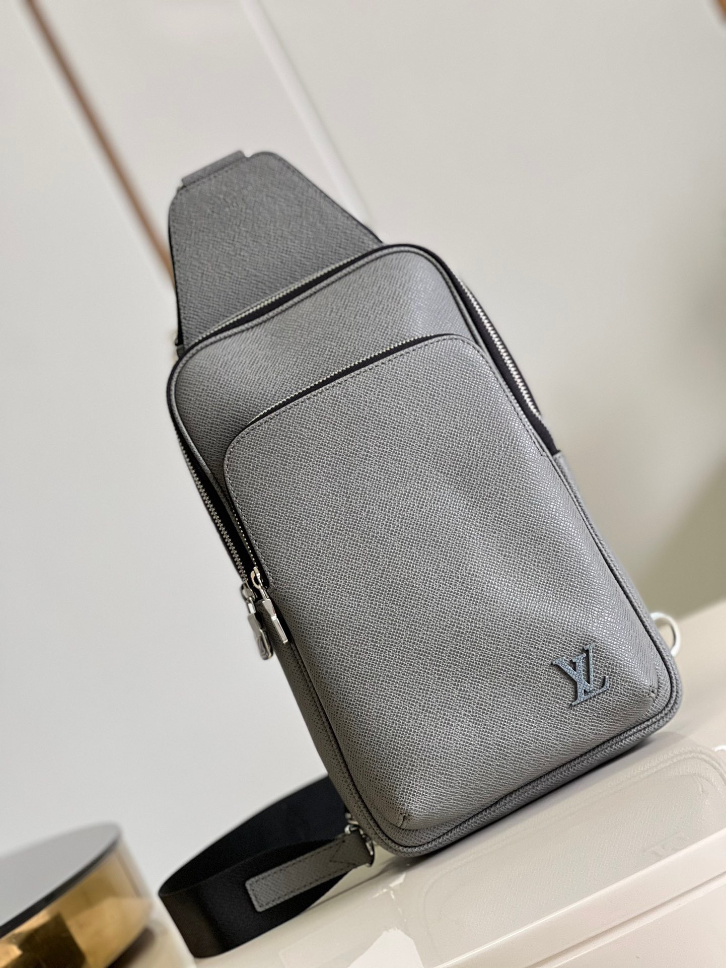z3759690758464 ecd355a7b8bae0c6198a78ec962eaf1f - Túi xách nam Louis Vuitton Siêu Cấp TXNLV2740 z3759690758464 ecd355a7b8bae0c6198a78ec962eaf1f - Túi xách nam Louis Vuitton Siêu Cấp TXNLV2740