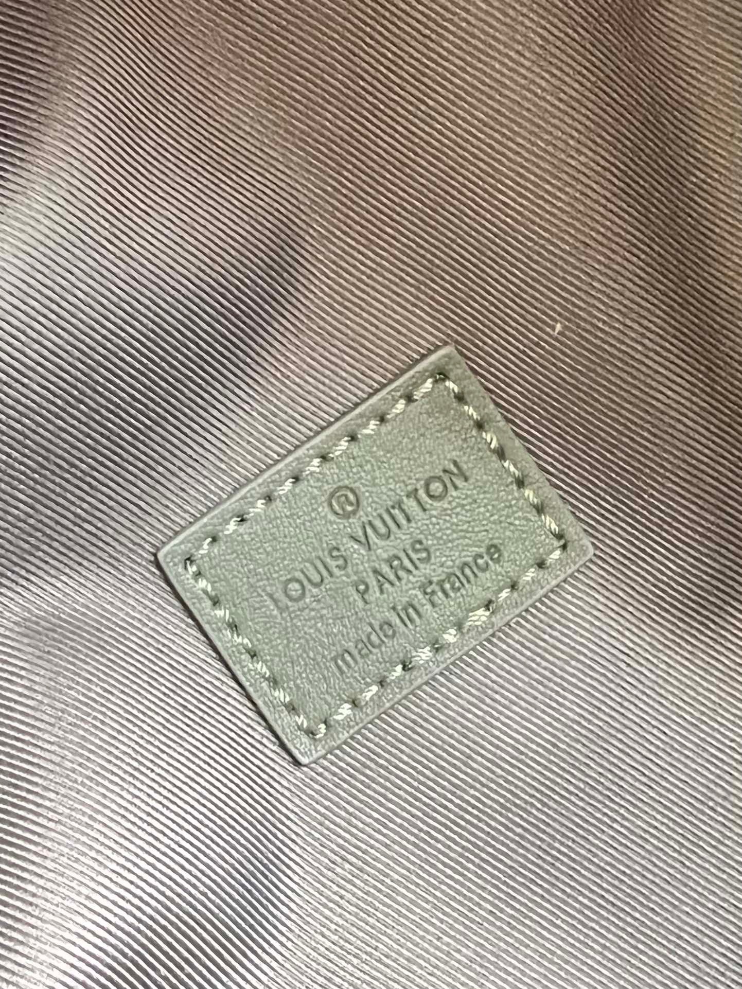 z3759693390543 31f6ce74db99c16f103152c2dba934b6 - Túi xách nam Louis Vuitton Siêu Cấp TXNLV2744 z3759693390543 31f6ce74db99c16f103152c2dba934b6 - Túi xách nam Louis Vuitton Siêu Cấp TXNLV2744