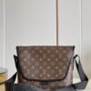 z3759693422398 3c470123b948201afb7ece217669ff4f 100x100 - Túi xách nam Bottega Veneta Siêu Cấp TXNSC2751