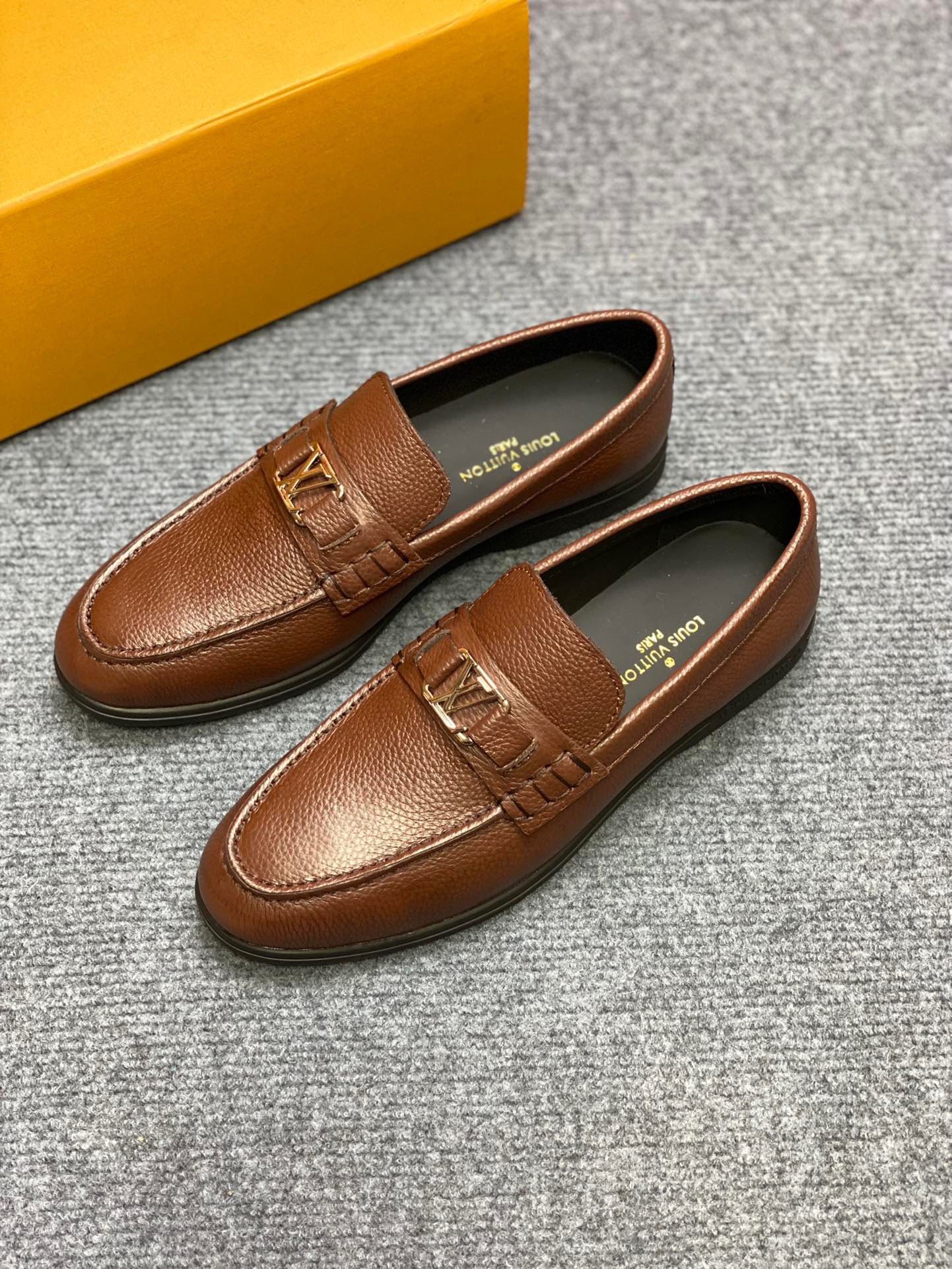 Giày Nam Louis Vuitton Siêu Cấp GNLV2766 z3781416195083 25d19a5467bfc0ac5c08ffab34855b51 510x680 - Giày Nam Louis Vuitton Siêu Cấp GNLV2766