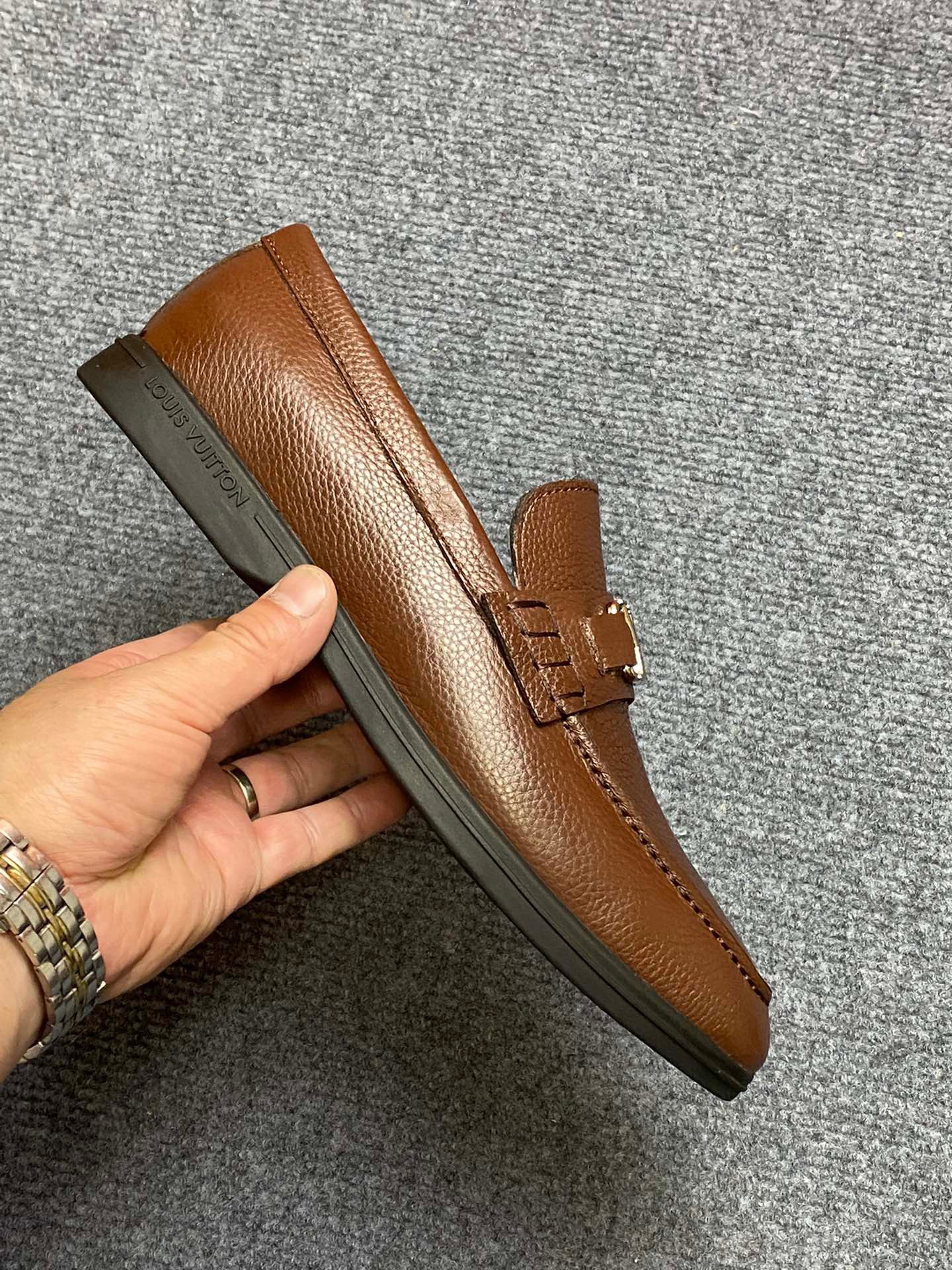 Giày Nam Louis Vuitton Siêu Cấp GNLV2766 z3781416368946 579f872d6f4f65ec47aab7631b194996 510x680 - Giày Nam Louis Vuitton Siêu Cấp GNLV2766