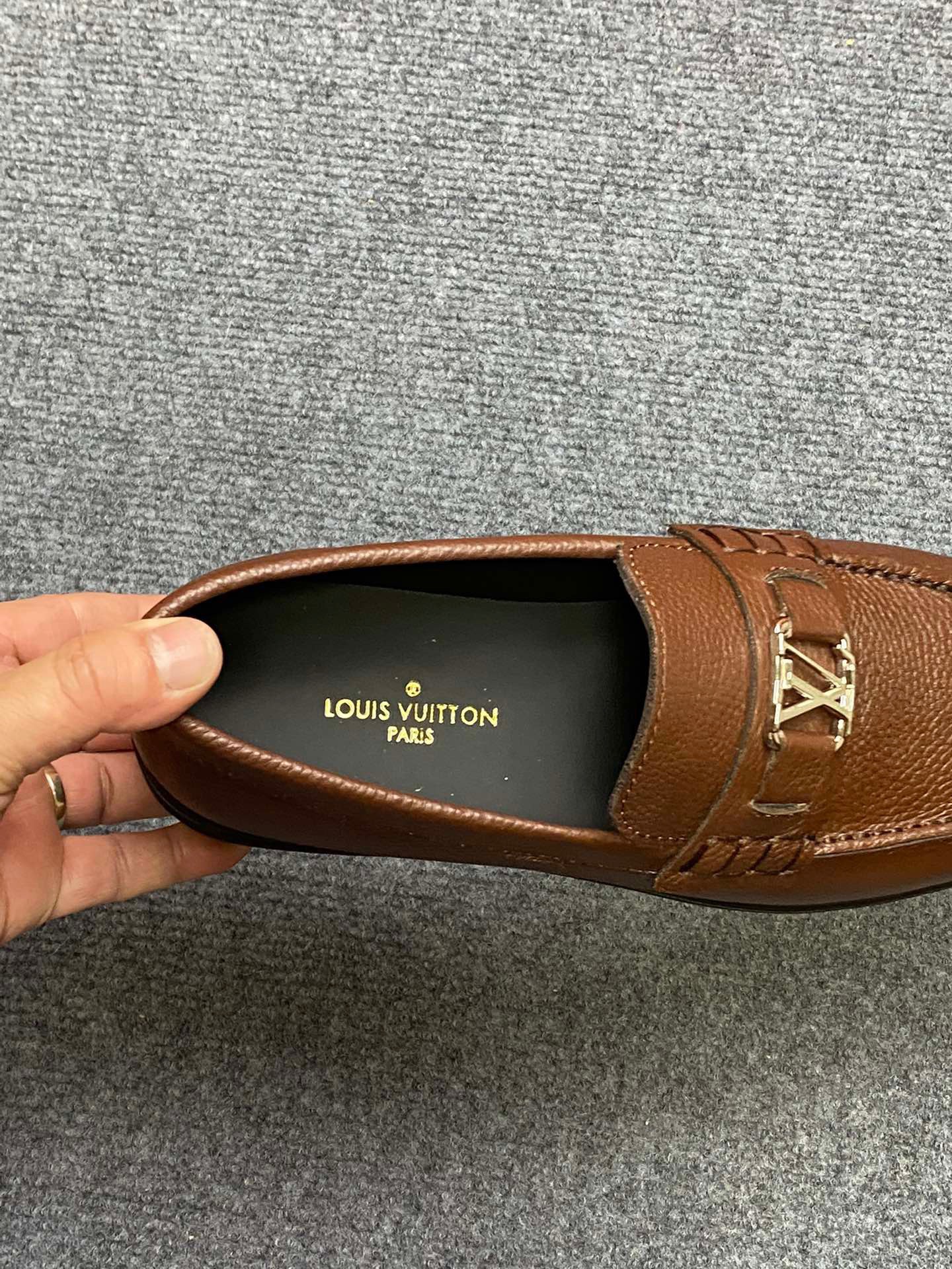 Giày Nam Louis Vuitton Siêu Cấp GNLV2766 z3781416482798 71d205f7154e50f82767cb8301f90720 510x680 - Giày Nam Louis Vuitton Siêu Cấp GNLV2766
