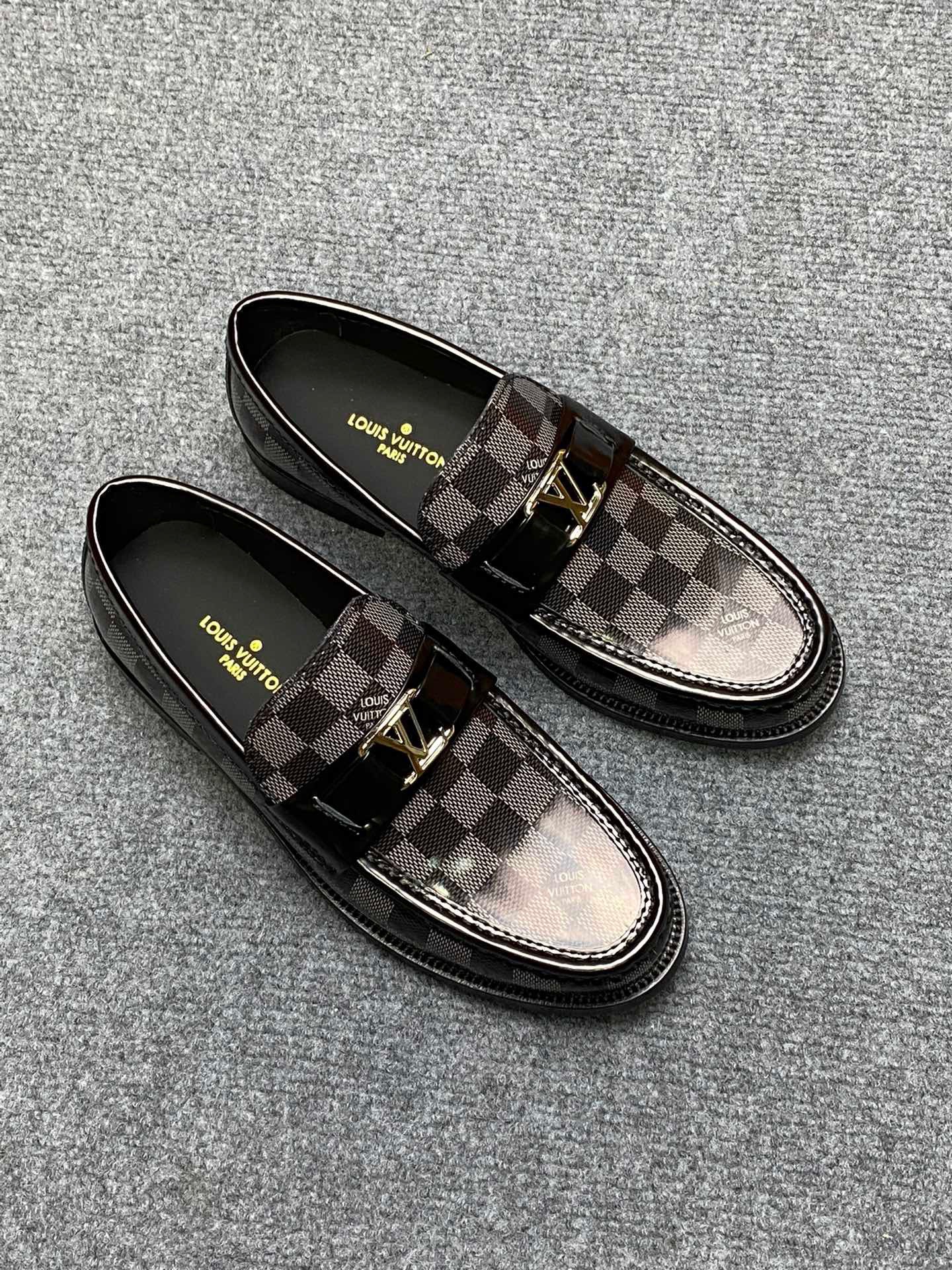 z3811400236156 4d4473258196540e9b5f0c5c039c717c - Gi&agrave;y Nam Louis Vuitton Si&ecirc;u Cấp GNLV2791