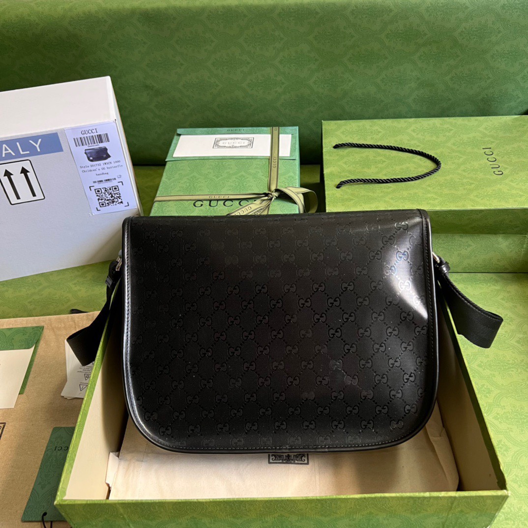 z3832720380598 2723b26e3a66b46883c4a0da915b07af - T&uacute;i x&aacute;ch nam Gucci si&ecirc;u cấp MSSC2827