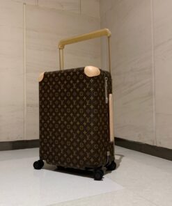 Vali Louis Vuitton siêu cấp VLLV2848 z3848569457284 ee69addff68a7a04d1c24ee664795030 247x296 - Vali Louis Vuitton siêu cấp VLLV2848