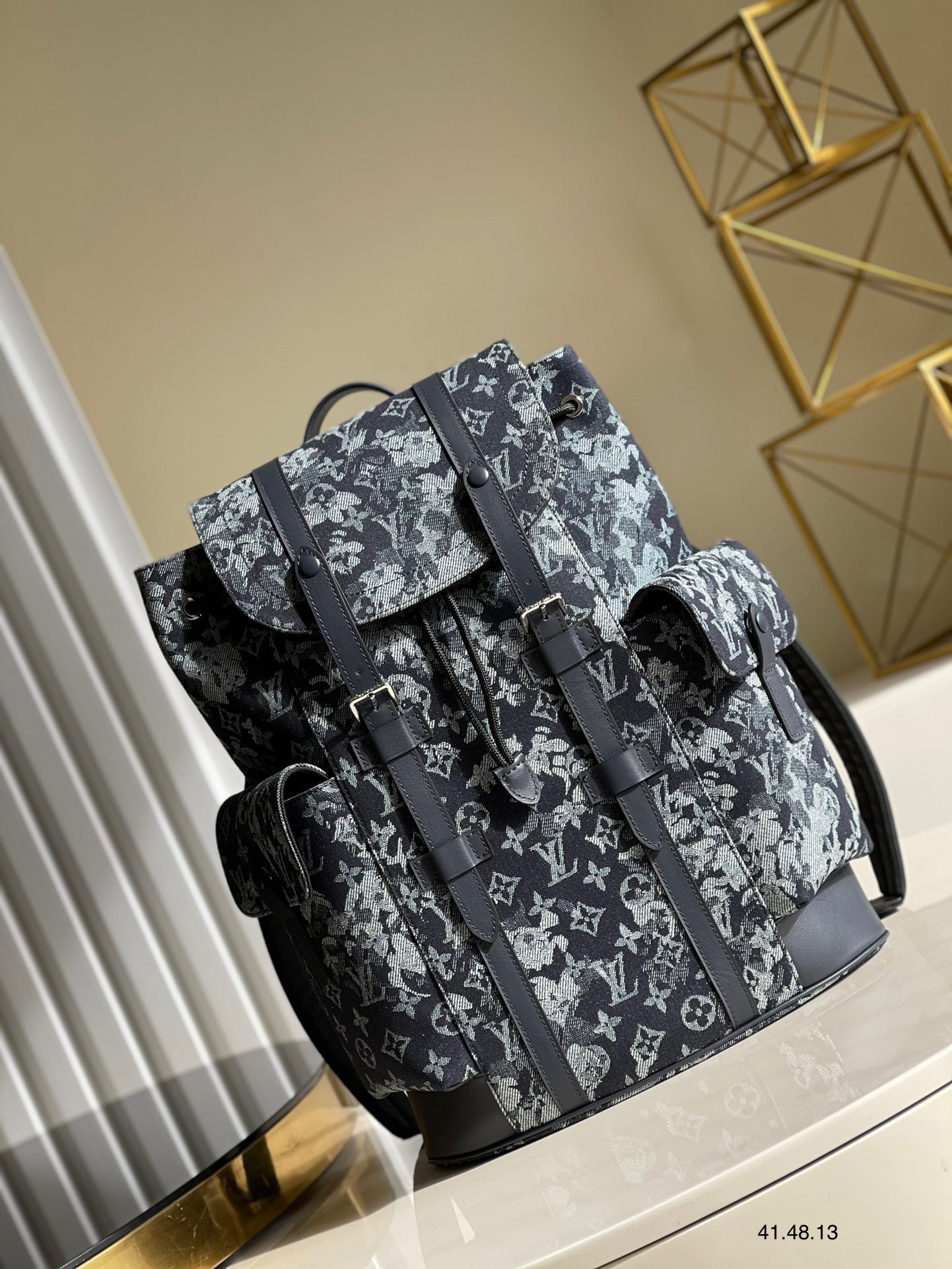 z3853573439640 a42331a9a5f37f6c33f740b080872858 - T&uacute;i x&aacute;ch nam Louis Vuitton Si&ecirc;u Cấp TXNLV2850