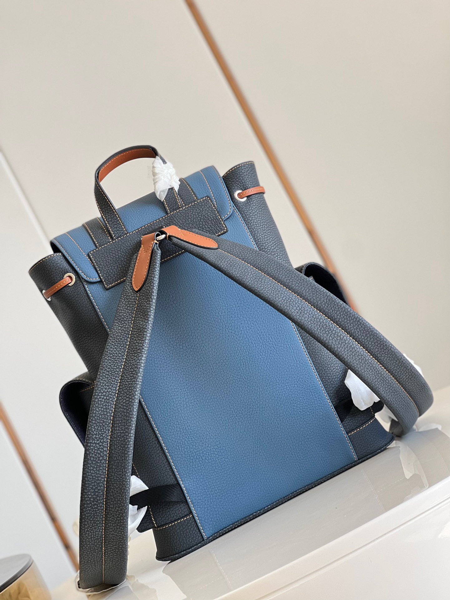 z3853573928652 d035827e6caa6d42158d04037f96ae29 - T&uacute;i x&aacute;ch nam Louis Vuitton Si&ecirc;u Cấp TXNLV2851