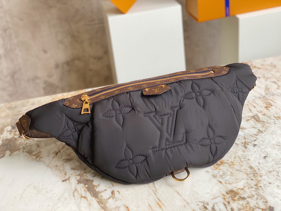 z3874729038820 145e4ac3fb2b146bf59061ae04487b05 - T&uacute;i x&aacute;ch nam Louis Vuitton Si&ecirc;u Cấp TXNLV2872