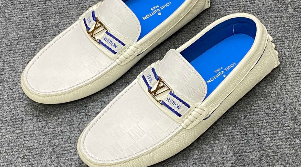 z3893031476838 7a59f5e1f600d220b4557f66abbe0e8f 1024x568 - Gi&agrave;y Nam Louis Vuitton Si&ecirc;u Cấp GNLV2891
