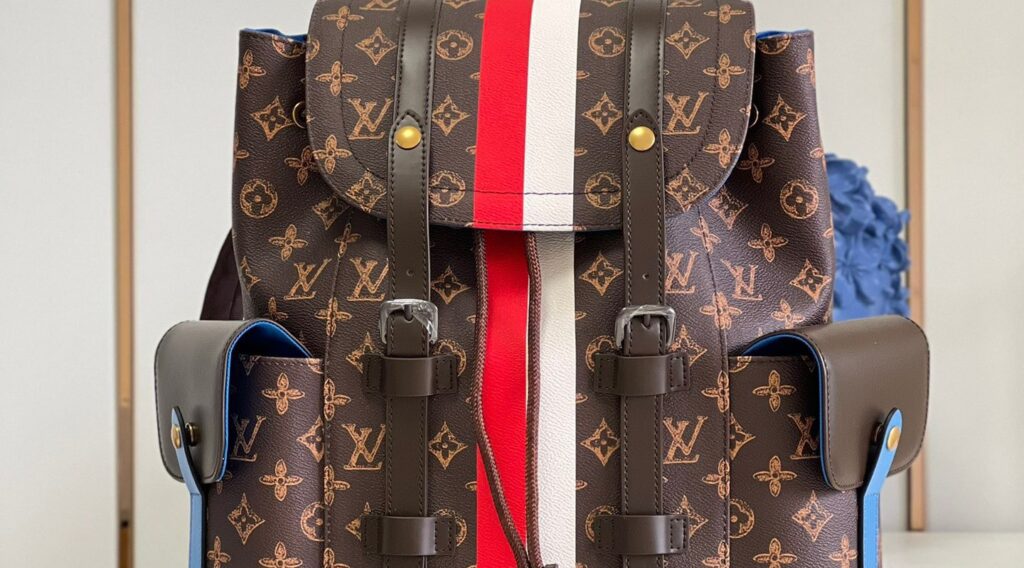 z3989321017848 6c62c848e193afc97d6bbad0ea5d0a86 1024x568 - T&uacute;i x&aacute;ch nam Louis Vuitton Si&ecirc;u Cấp TXNLV2965