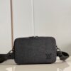 z4007126211593 37328a9a42b295dde8aa7302b3758d31 100x100 - Túi xách nam Louis Vuitton Siêu Cấp TXNLV2977