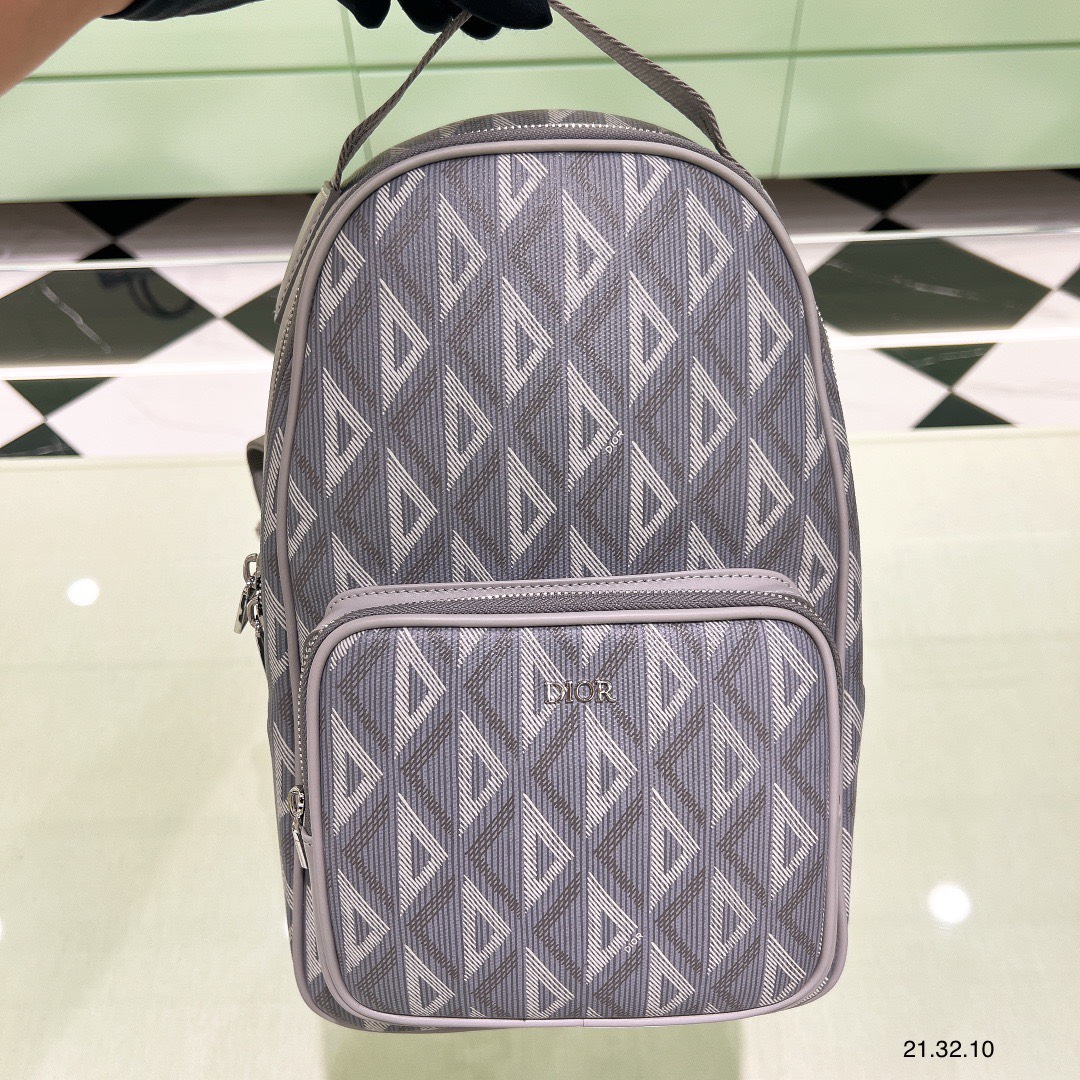 z4070283339025 7087d35832282f42150c4f6e15914990 - T&uacute;i x&aacute;ch nam Dior si&ecirc;u cấp TXSC2989