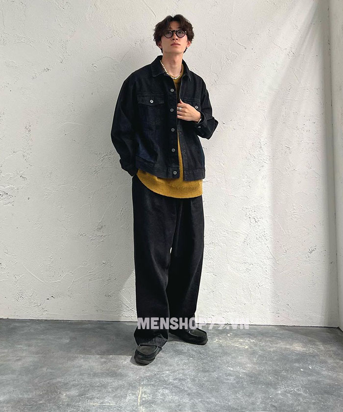 phoi do voi ao khoac jean 1 - 8 C&aacute;ch phối đồ với &aacute;o kho&aacute;c jean nam trẻ trung, cực trendy 2023