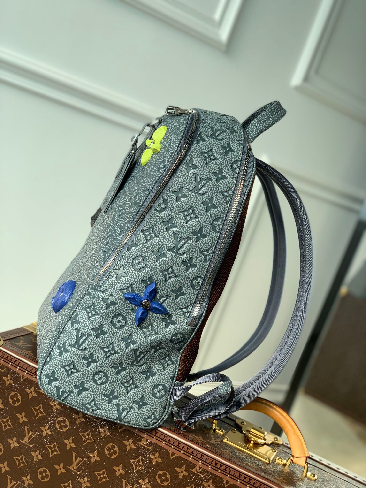 z4077926467281 d137cecb452923edc0cc8e47d4aa3b0f - T&uacute;i x&aacute;ch nam Louis Vuitton Si&ecirc;u Cấp TXNLV3005