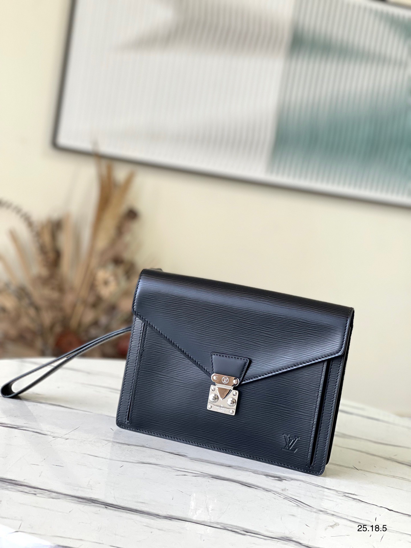 Ví nam Louis Vuitton Siêu Cấp TXNLV3009 z4081103859550 d20c65f274ed4f88ef188167b2a3d09e 510x680 - Ví nam Louis Vuitton Siêu Cấp TXNLV3009