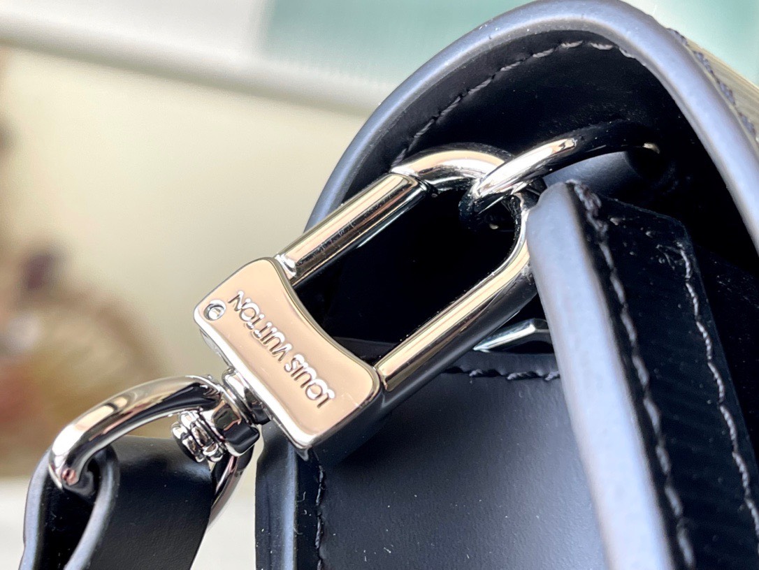 Ví nam Louis Vuitton Siêu Cấp TXNLV3009 z4081103894474 3c394e93c979e670a5f80ab6d3b62a82 510x383 - Ví nam Louis Vuitton Siêu Cấp TXNLV3009