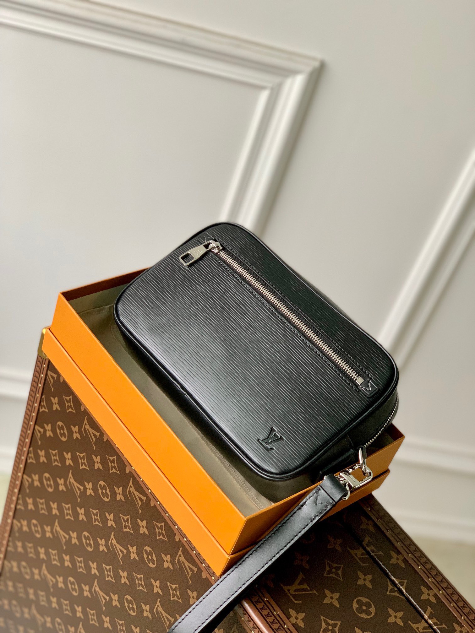 z4110895194536 fcdaa81d6dab053ef23422b72f240043 - Ví nam Louis Vuitton Siêu Cấp TXNLV3026 z4110895194536 fcdaa81d6dab053ef23422b72f240043 - Ví nam Louis Vuitton Siêu Cấp TXNLV3026