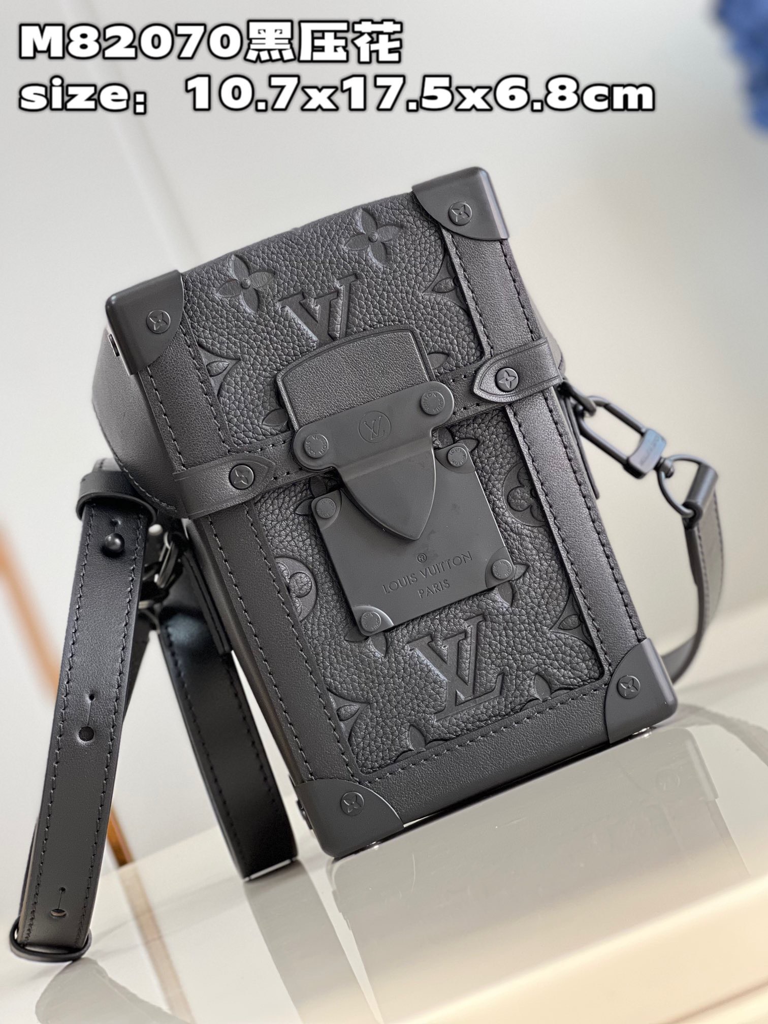 z4152602612929 fe0d0682ce3bf55bbd13017eb094615c - T&uacute;i x&aacute;ch nam Louis Vuitton Si&ecirc;u Cấp TXNLV3050