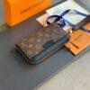 z4201806717987 151aa528b231fbb1068ed457c9466a38 100x100 - Ví nam Louis Vuitton Siêu Cấp TXNLV3093