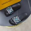 z4220463344165 e1968d1dd82e00e8a76fb3a1468d2f55 100x100 - Dép nam Louis Vuitton siêu cấp GNSC3107