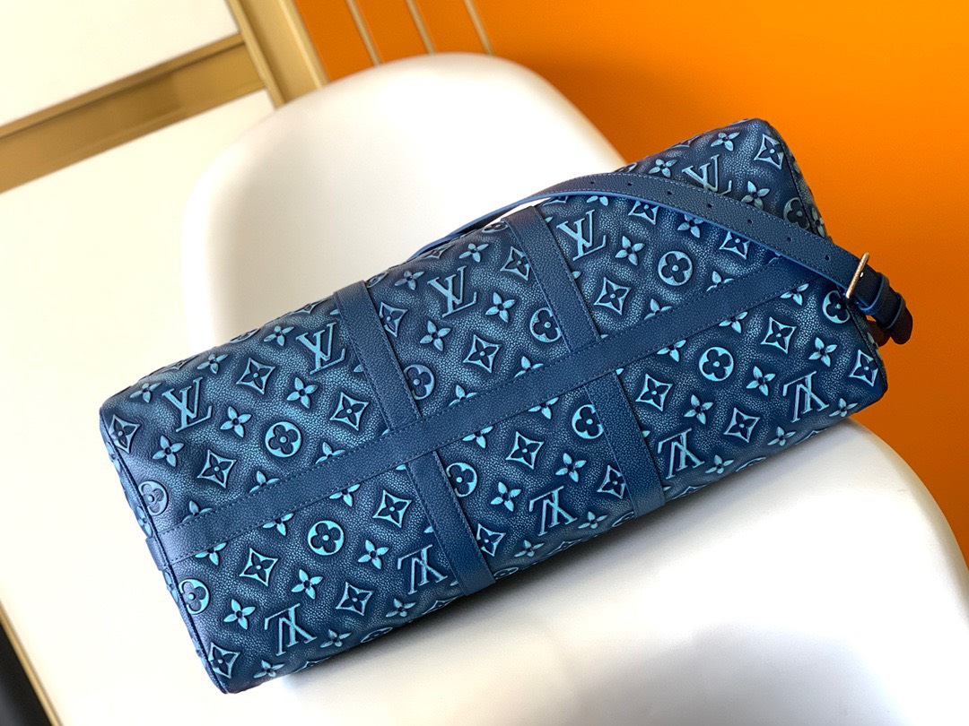 z4233803657516 d22490b670d34a55980a9f46c7da9904 - T&uacute;i x&aacute;ch nam Louis Vuitton Si&ecirc;u Cấp TXNLV3118
