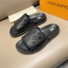 z4237034212539 93563cf2084af9489e6ea1d0c991593d 100x100 - Dép nam Louis Vuitton siêu cấp GNSC3121