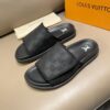 z4242077444247 d54bf514e056c0244f580eb7d8b8c00a 100x100 - Dép nam Louis Vuitton siêu cấp GNSC3125