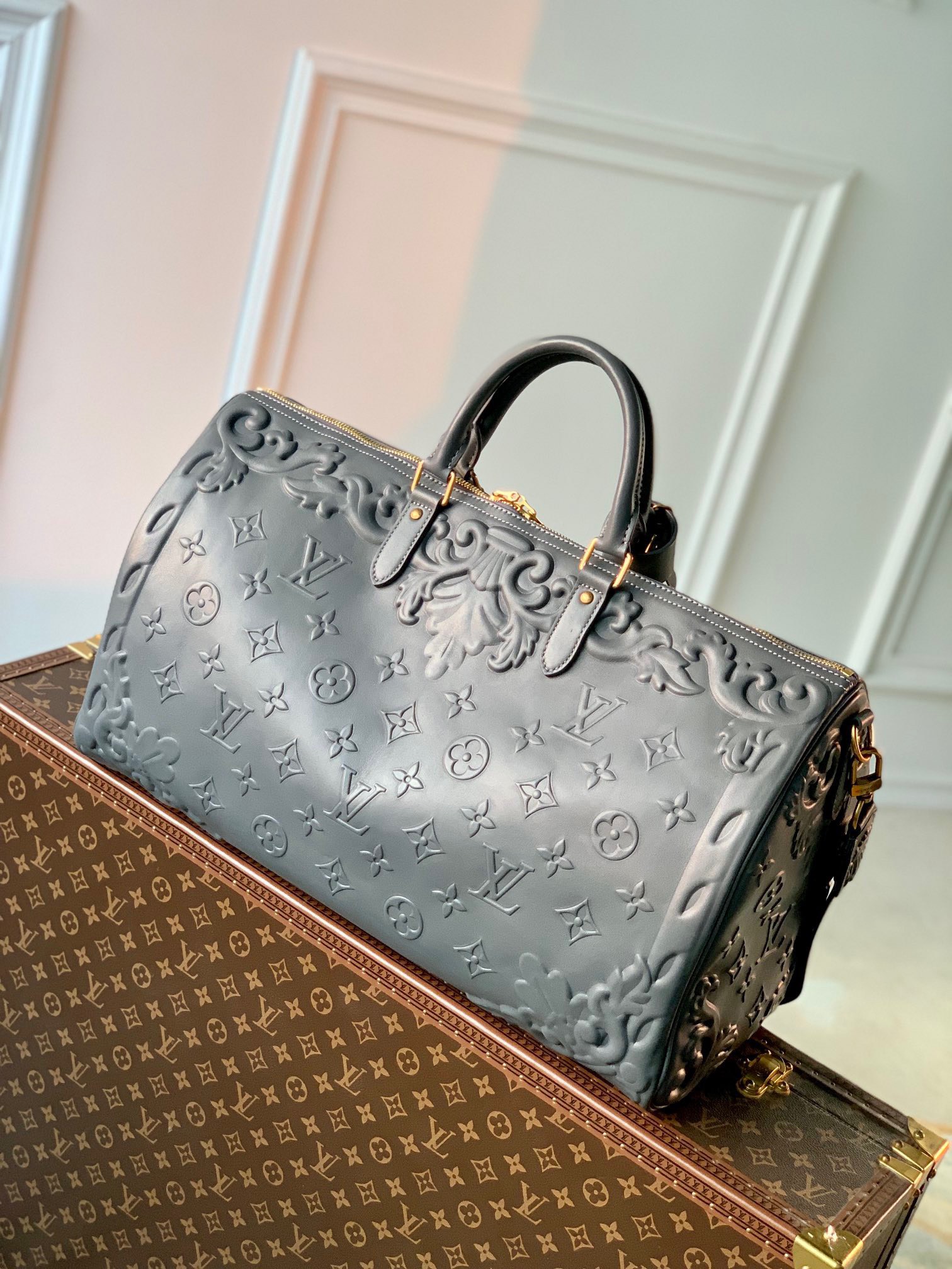 z4371876279456 5baac4377e6796cbf13d80e6cc44fa11 - T&uacute;i x&aacute;ch nam Louis Vuitton Si&ecirc;u Cấp TXNLV3200