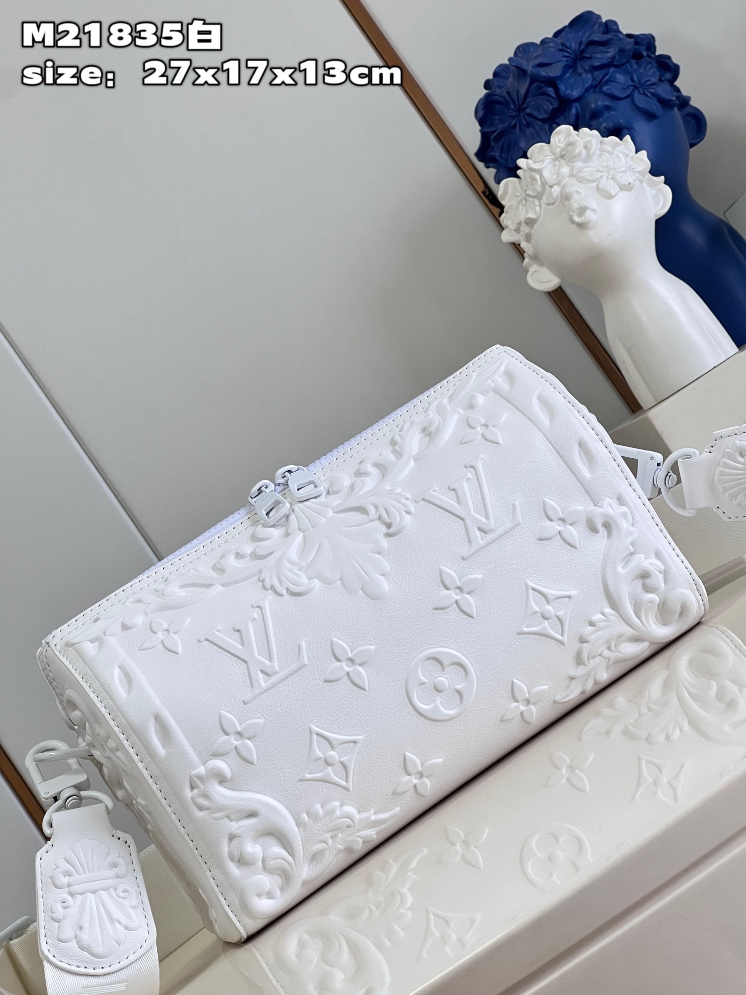z4385934406626 813b2d4180c0426a1efabb216b363cb8 - T&uacute;i x&aacute;ch nam Louis Vuitton Si&ecirc;u Cấp TXNLV3202