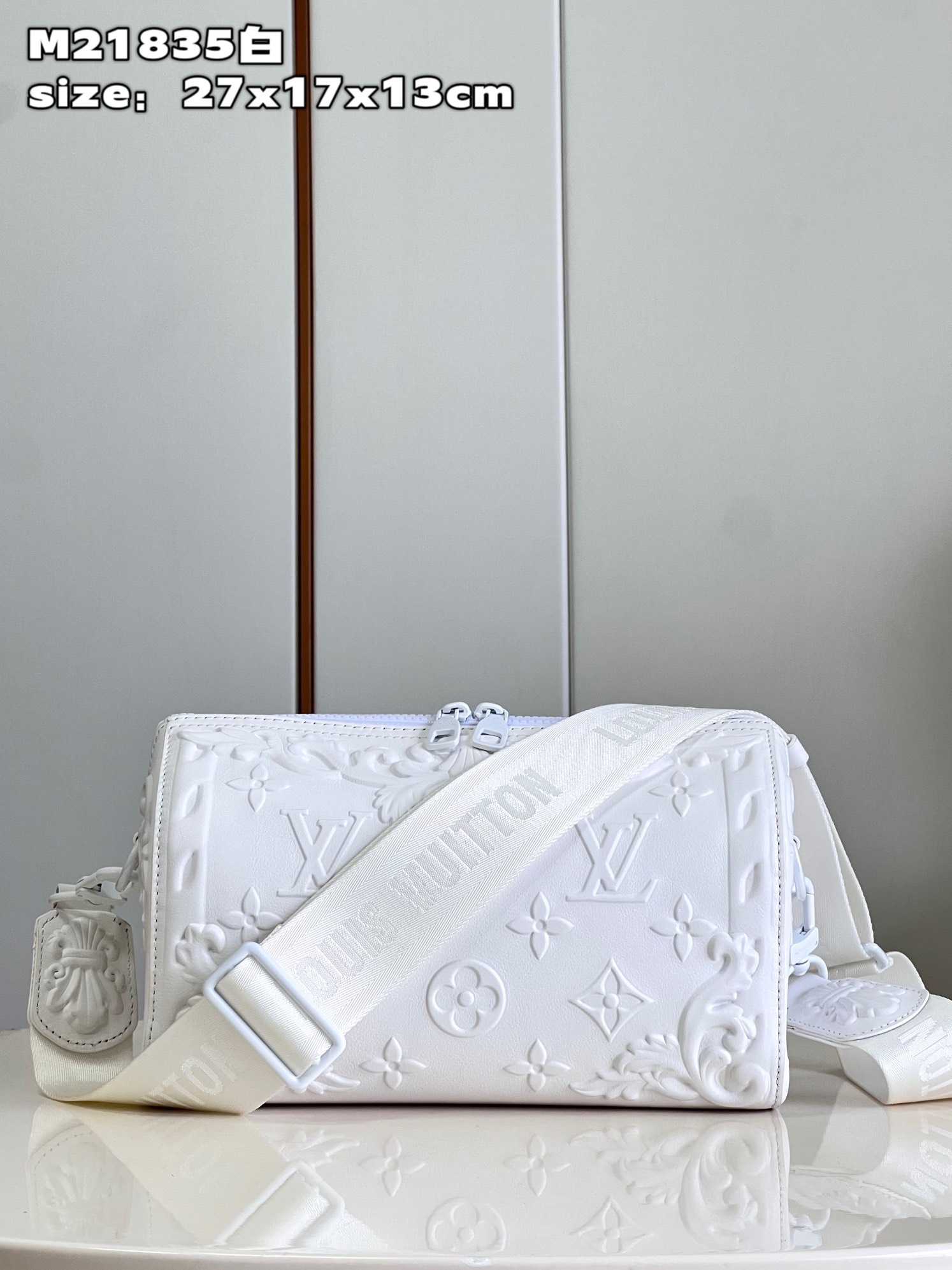 z4385934419818 20fbf3e1b01588bf593b19ecdc9e723f - T&uacute;i x&aacute;ch nam Louis Vuitton Si&ecirc;u Cấp TXNLV3202