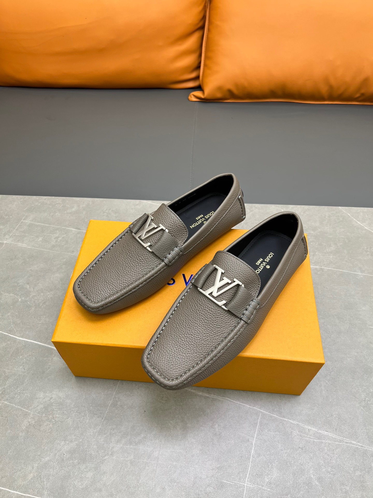 z4414394020009 7346a41ad43690dbef8ba23b27c95106 - Gi&agrave;y Nam Louis Vuitton Si&ecirc;u Cấp GNLV3213