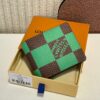 z4951122992977 bda0718dd134d44e804fd7e9d75d6442 100x100 - Ví nam Louis Vuitton Siêu Cấp TXNLV3345