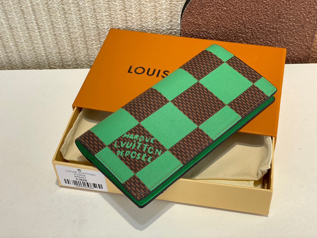 z4951125860891 51b1445f905ddbdcc6d6d0721ecabe51 - Ví nam Louis Vuitton Siêu Cấp TXNLV3350 z4951125860891 51b1445f905ddbdcc6d6d0721ecabe51 - Ví nam Louis Vuitton Siêu Cấp TXNLV3350