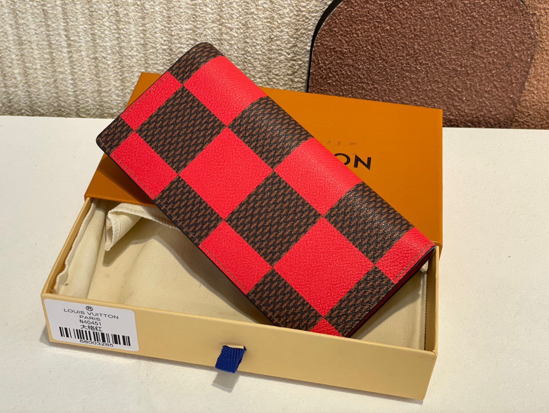 z4951126152118 43083dcf912350d98f0987316ec92f00 - V&iacute; nam Louis Vuitton Si&ecirc;u Cấp TXNLV3351