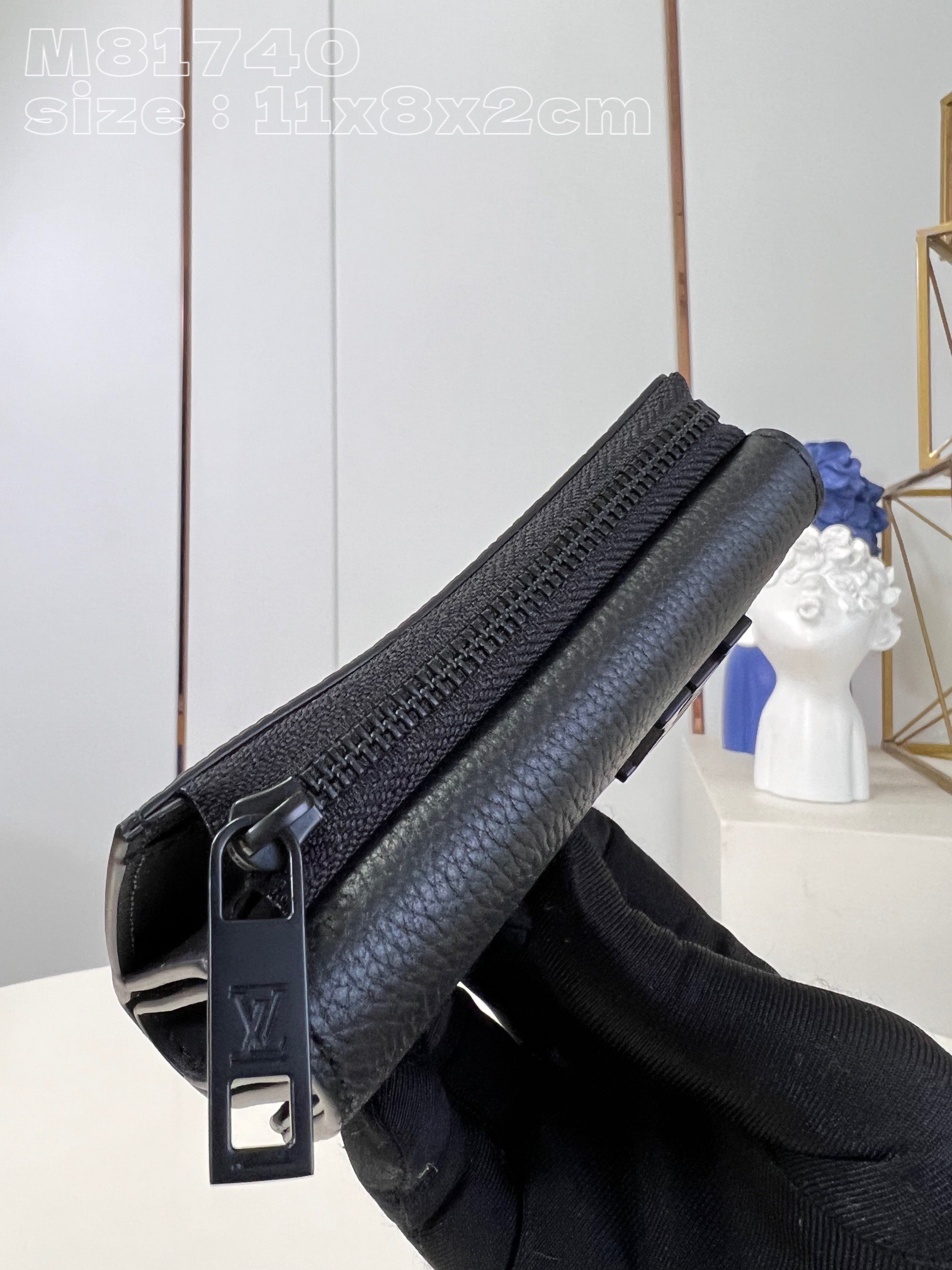 z5060891561645 c29b50ea3ed306972c7a9a5a2d2861d2 - V&iacute; nam Louis Vuitton Si&ecirc;u Cấp TXNLV3373