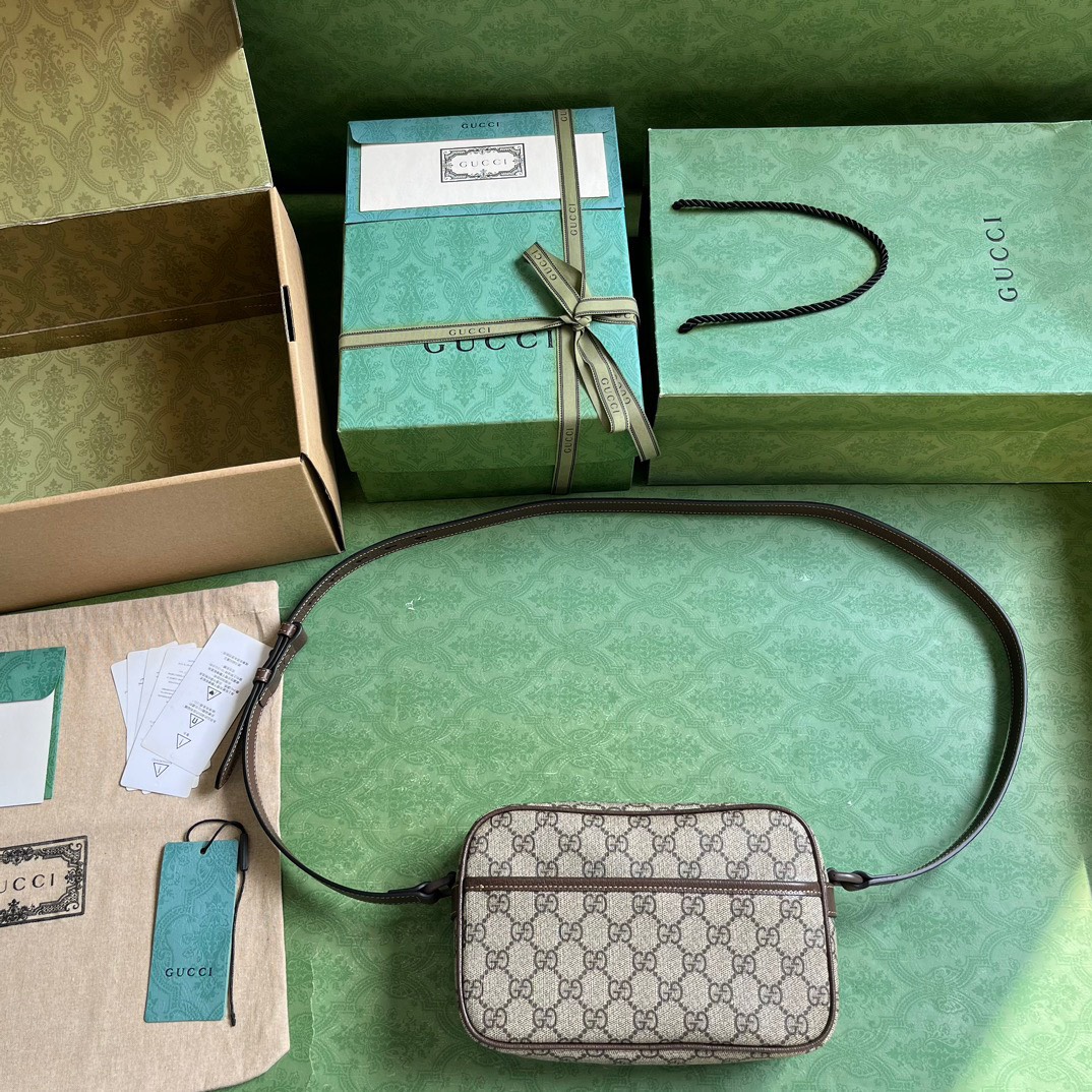 z5185496016655 e3fc45295966e5dffc4602d344e36570 - T&uacute;i x&aacute;ch nam Gucci si&ecirc;u cấp MSSC3405
